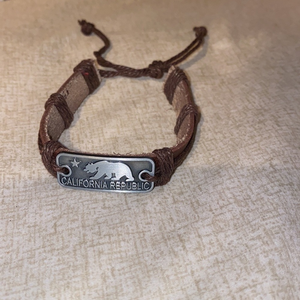California Bracelet - Picture 3 of 5